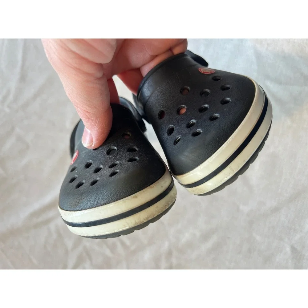 Crocs Kids Crocband Clogs Black White Toddler‎ Size 6-7 Sporty Slip On Shoes